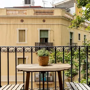 deco-sants-fira-apartments.catalonia-hotels.com/