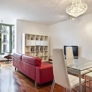 uma-suites-luxury-downtown.catalonia-hotels.com/